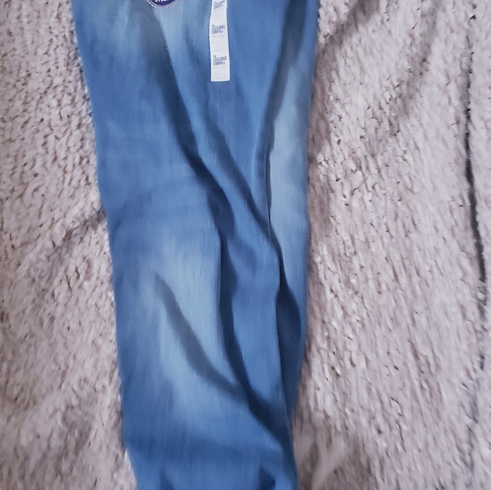 - Jeans